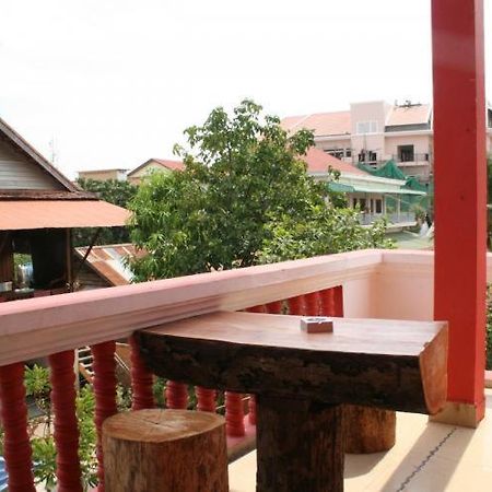 Ladybug Guesthouse 시엠리아프 외부 사진